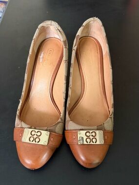 Vintage coach heels size 7